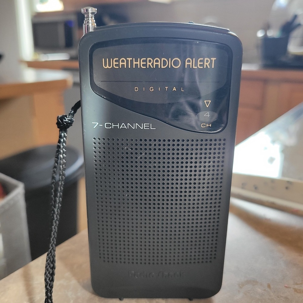 RadioShack Weatheradio Alert‎ Digital 7-Channel Portable Emergency Radio TESTED